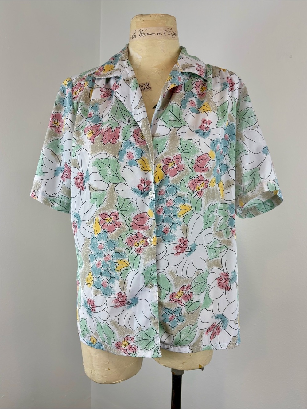 Vintage 1990s Pastel Floral Short-Sleeve Button-Up Blouse
